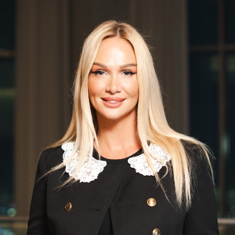 Виктория Лопырева