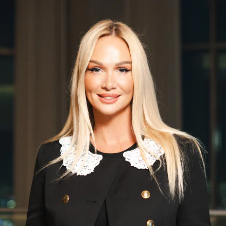 Виктория Лопырева